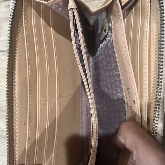 Kate spade continental zip closure leather wallet - Picture 4 of 9